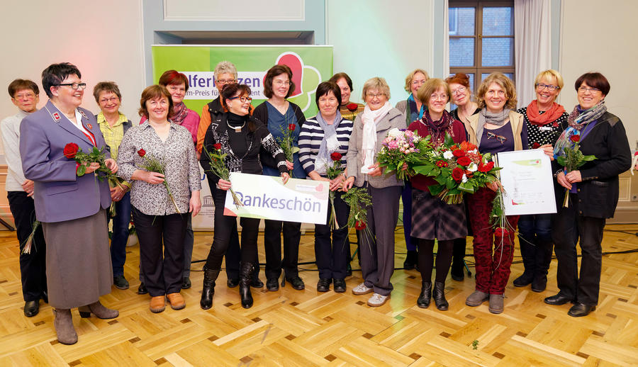 HelferHerzen Arnstadt erhielten dm-Preis f&uuml;r Th&uuml;ringen