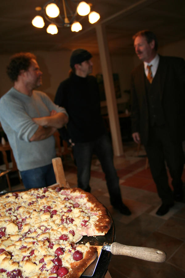 Kunst + K&auml;se Kneipe er&ouml;ffnet