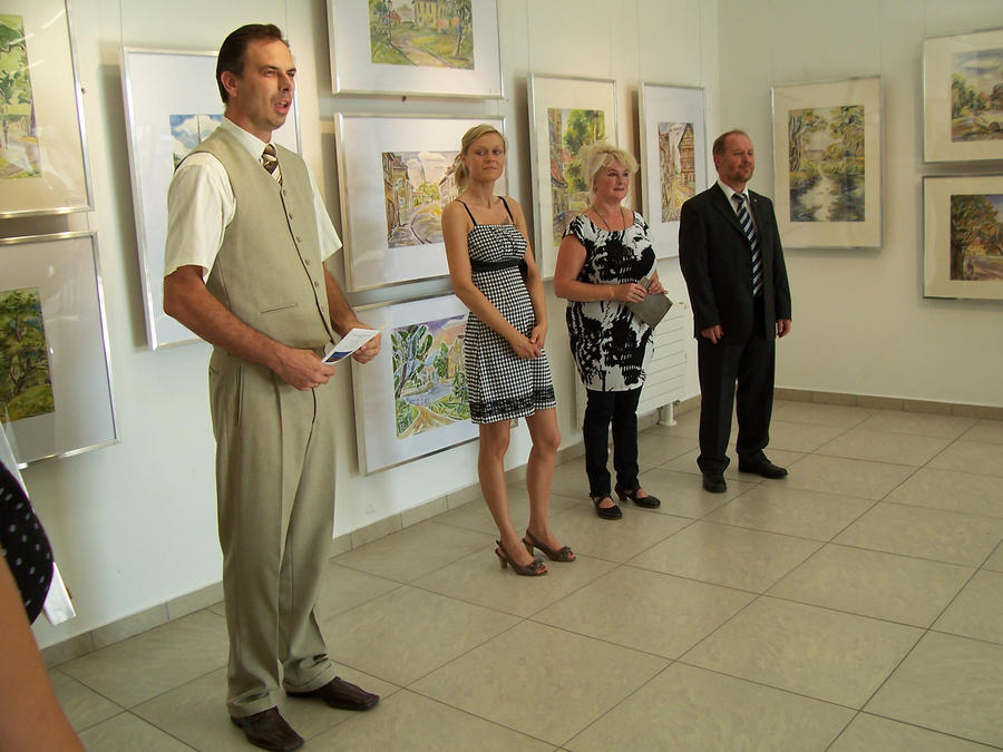 M. Chmielewski (Direktor Kulturhaus), Izabela (Dolmetscherin), T. Mitschenko (K&uuml;nstlerin), R. Zobel