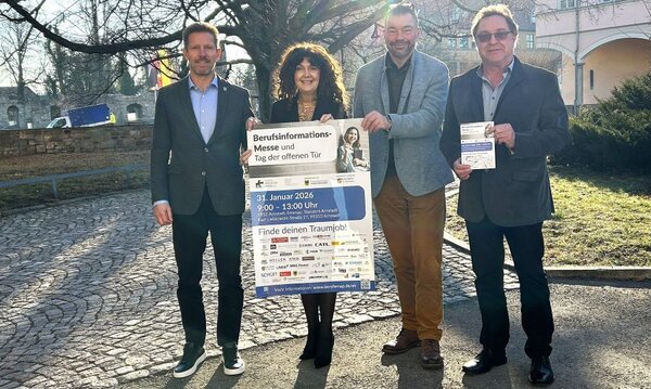 Bild vergr&ouml;&szlig;ern: 16. Berufsinfomesse