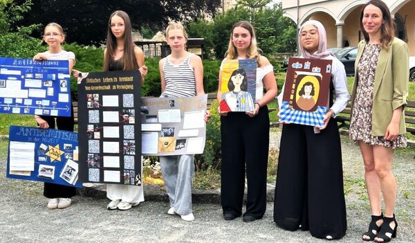 Bild vergr&ouml;&szlig;ern: Preistr&auml;ger Anne Frank Wettbewerb
