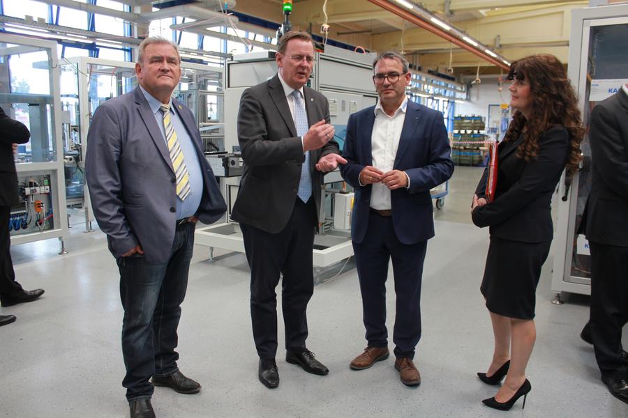 Arnstadts Beigeordneter Georg Br&auml;utigam, Bodo Ramelow, AWM-Chef Ren&eacute; Scharn und Petra Enders.