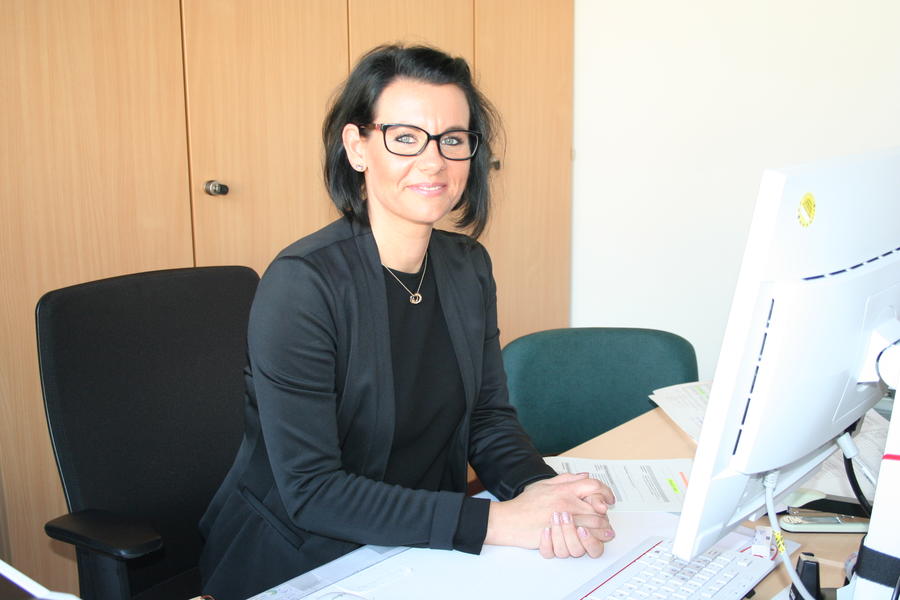 Christiane Herrmann koordiniert die Pflege- und Seniorenarbeit im Ilm-Kreis.