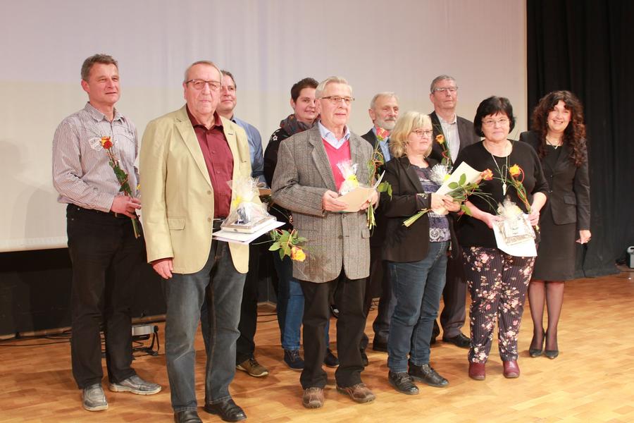 Die Tr&auml;gerInnen der Ehrenamtscard Jonas Trapp, Dieter Krau&szlig;, Andreas Hirsch, Rebecca Fritz, Lothar Buff, Eberhard Lotter, Sabine Loesche, Bernd Hartung, Kerstin H&ouml;nemann.